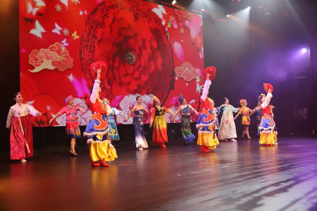 五十六个民族五十六朵花
